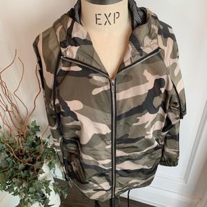 Shinestar NWT Camo Hooded Rain/ Blast Jacket
